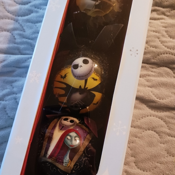 NWT! Disney's The Nightmare Before Christmas Ornament Set (Set Of 7) - Picture 4 of 11